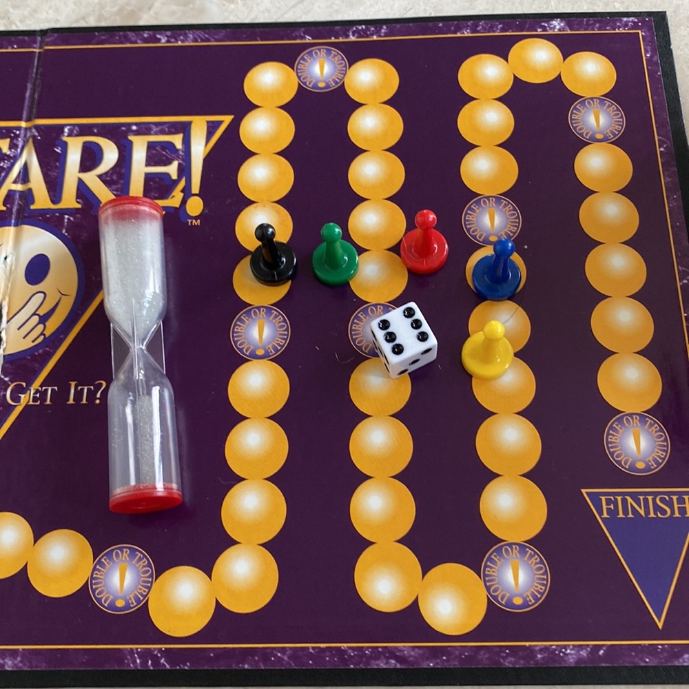 Stare Board Game - Picture 6 of 9